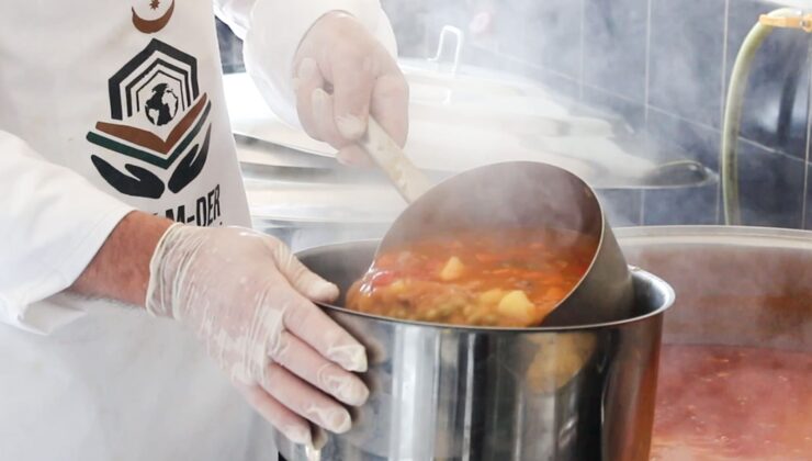 Hızır Haşim Kaya, Aşevlerine Yardım Eli Uzatıyor