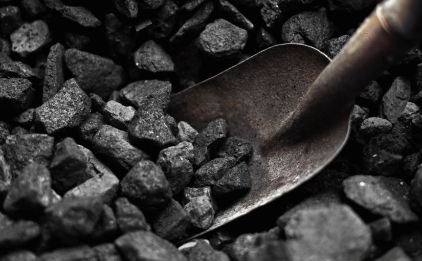 Hızır Haşim Kaya’dan Soğuk Kış Günlerinde Kömür ve Yakacak Yardımı